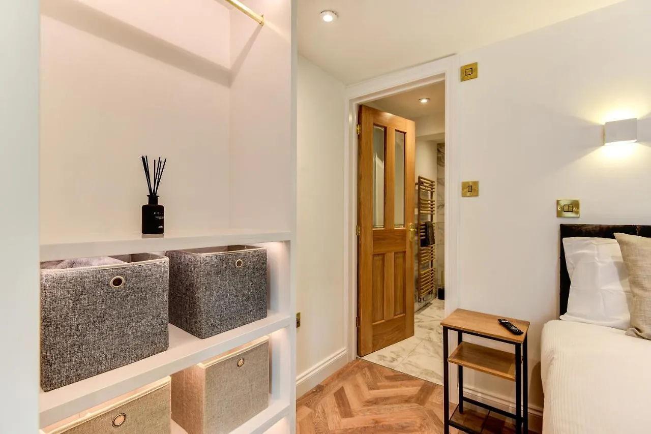 Ideal Weekly, Monthly Stay, 2Ensuites Brighton Apartment
