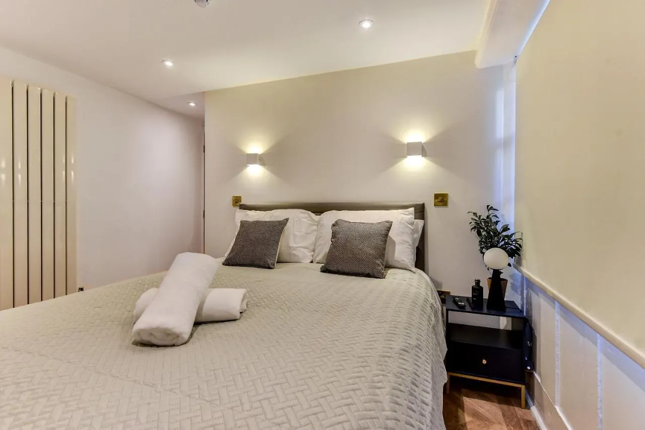 Ideal Weekly, Monthly Stay, 2Ensuites Brighton