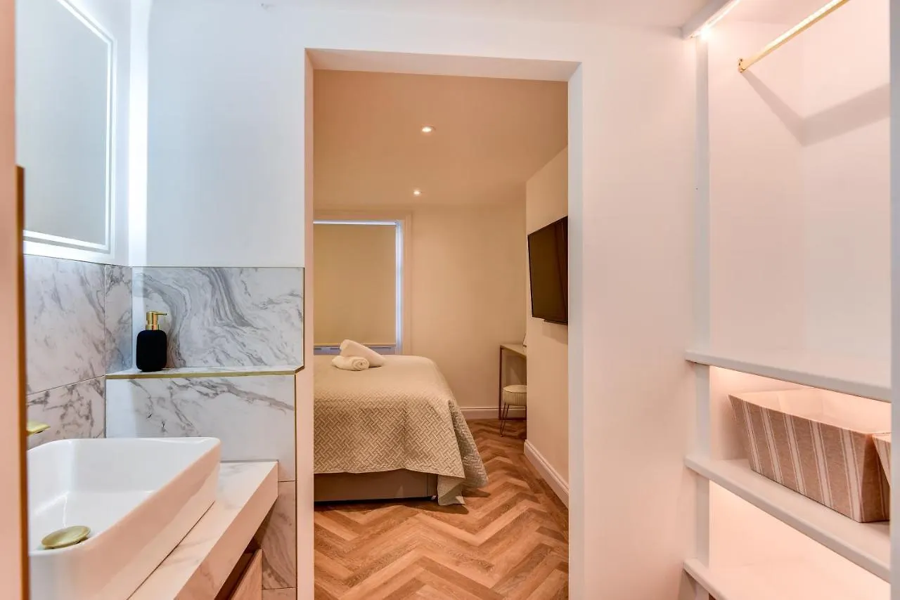 Ideal Weekly, Monthly Stay, 2Ensuites Brighton